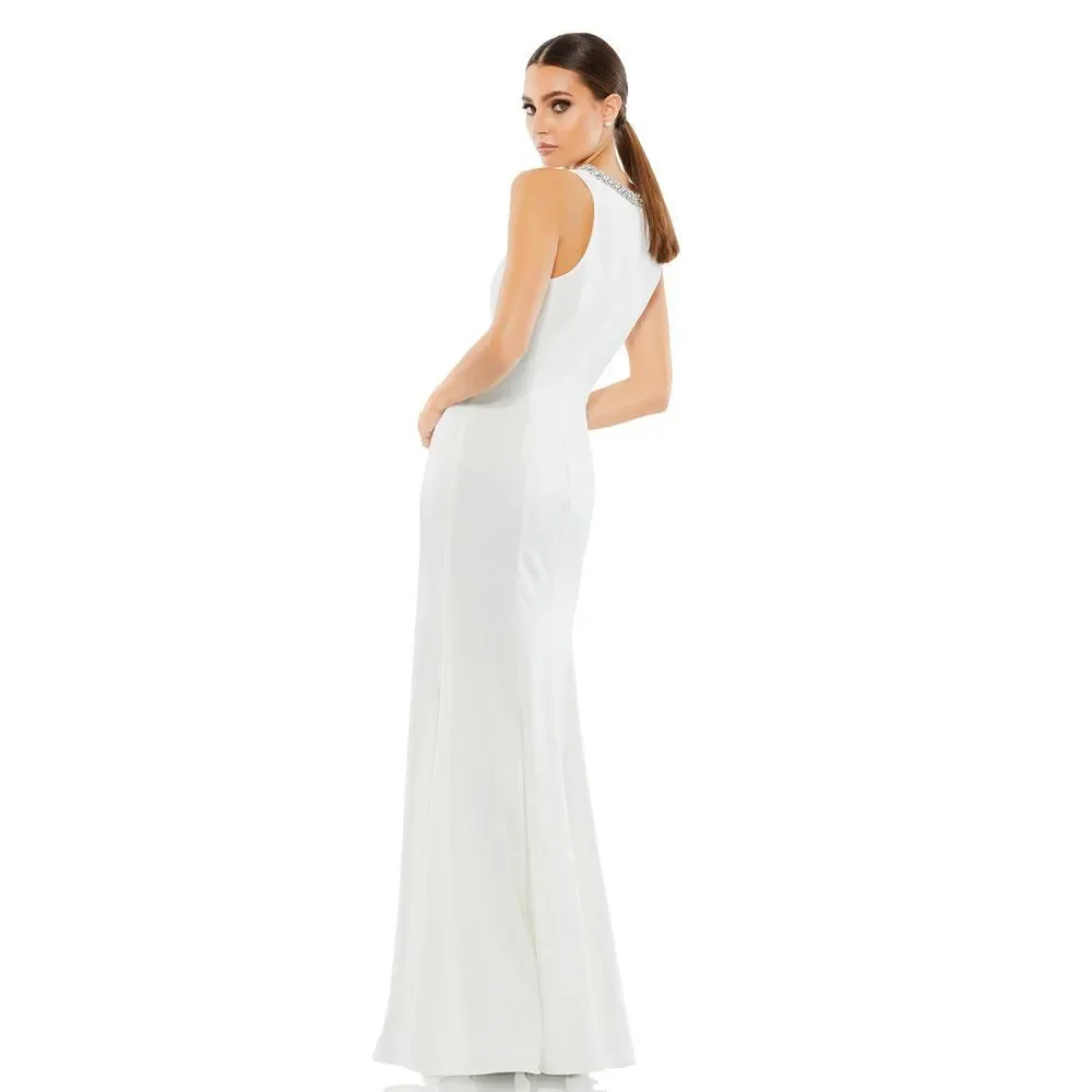 Mac Duggal Ieena NEW White Embellished Neck Sleeveless Crepe Trumpet Gown Size 2